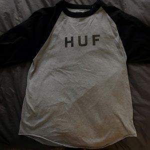 HUF T-SHIRT